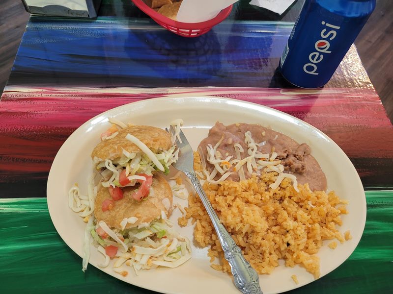 Sr. Benjos food